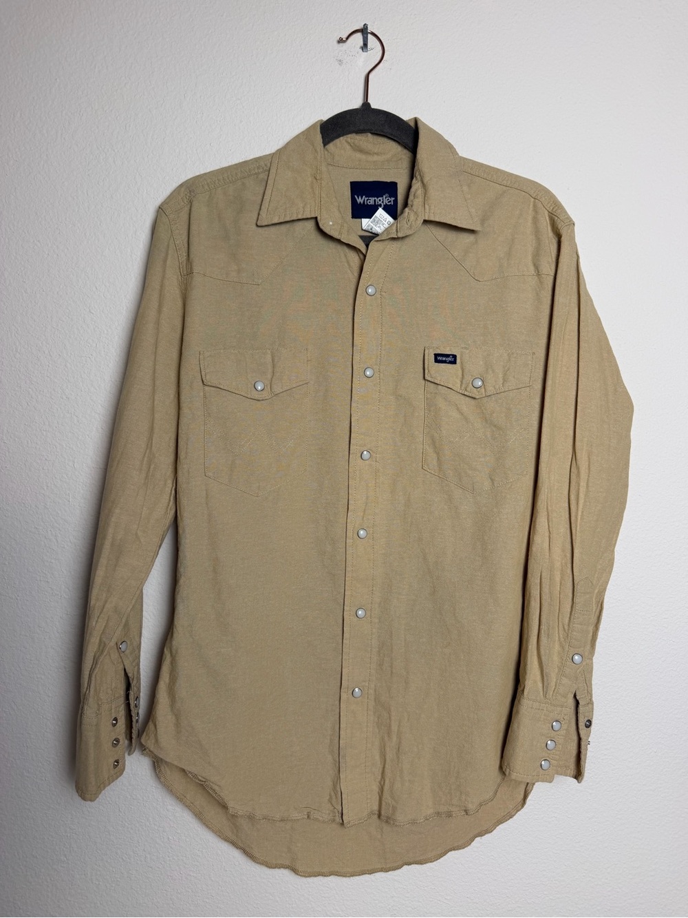 Wrangler Men’s Tan Western pearl snap Button-Up Shirt medium